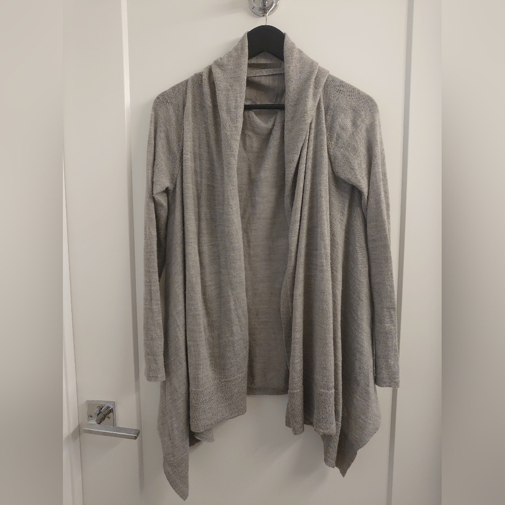Elegant Heather Gray Women's Cardigan